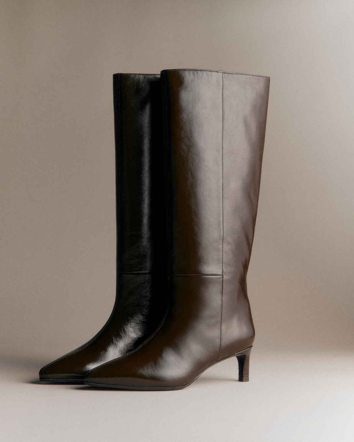 BOTTES LÉANE
