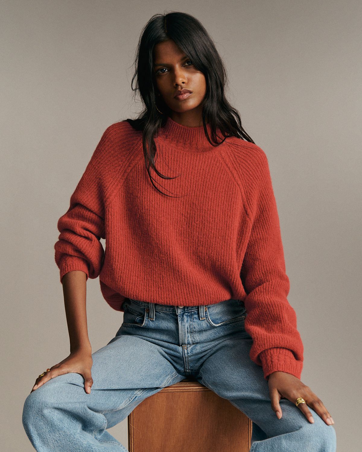 PULL OTISA