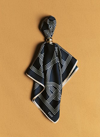 Cléo Scarf by Sézane