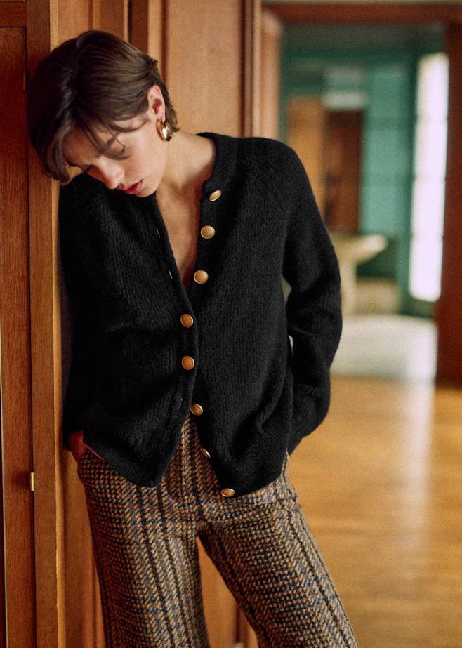 【新品・定番】Sezane セザンヌ ニットカーディガン　紺　S　メリノウール 未使用】SEZANE ニット カーディガン