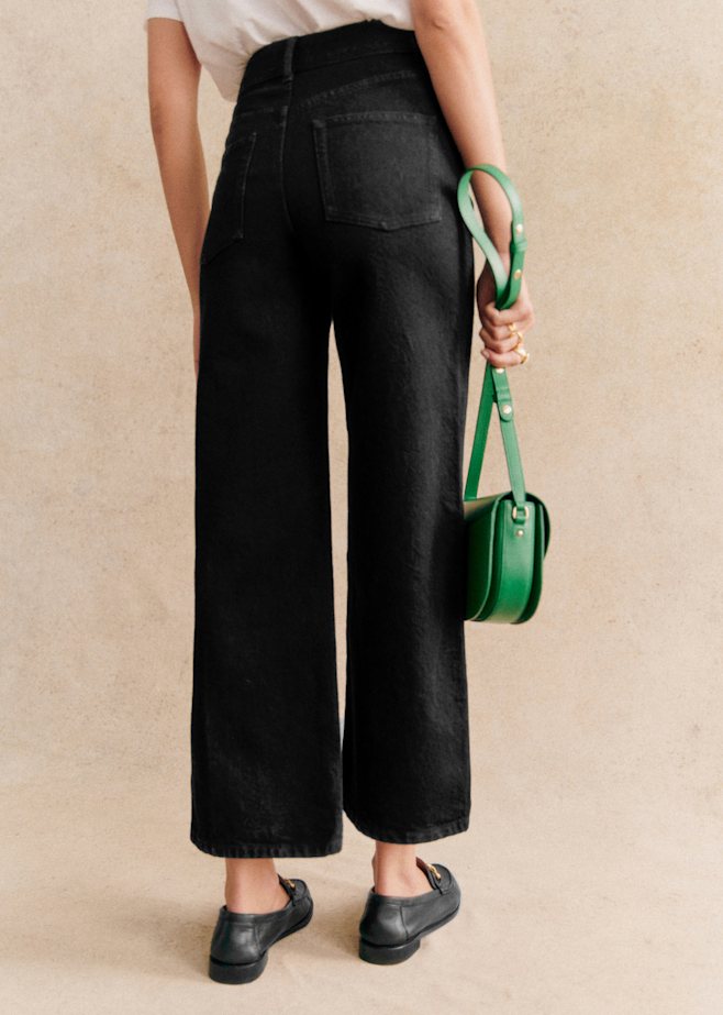 Denim: high-waisted, low-waisted and slim-fit jeans
