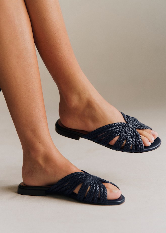 サンダル＆クロッグ : モードなシューズ | レディースウェア | Sézane