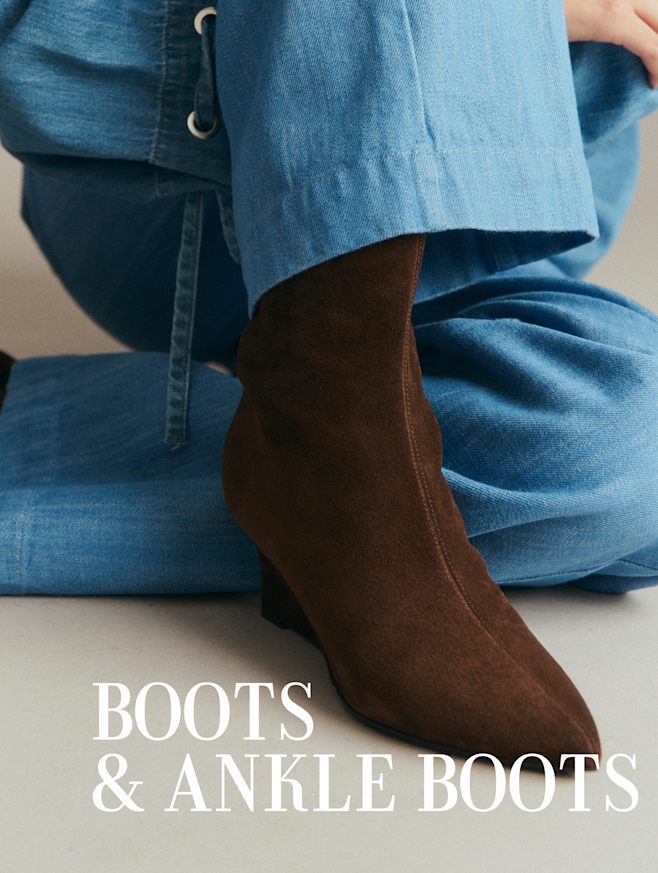 Oria Ankle Boots by Sézane