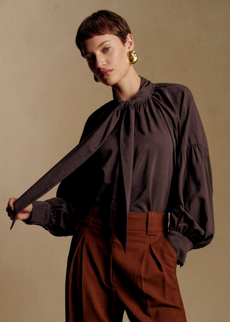 【日本未入荷】セザンヌsezaneフリルスタンドカラー　ワンピース　ウール org.jpg