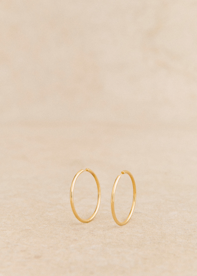 【完売　日本未入荷】Sezane セザンヌ　ピアス　クラシカル　リング Sézane セザンヌ ピアス 新作 - メルカリ