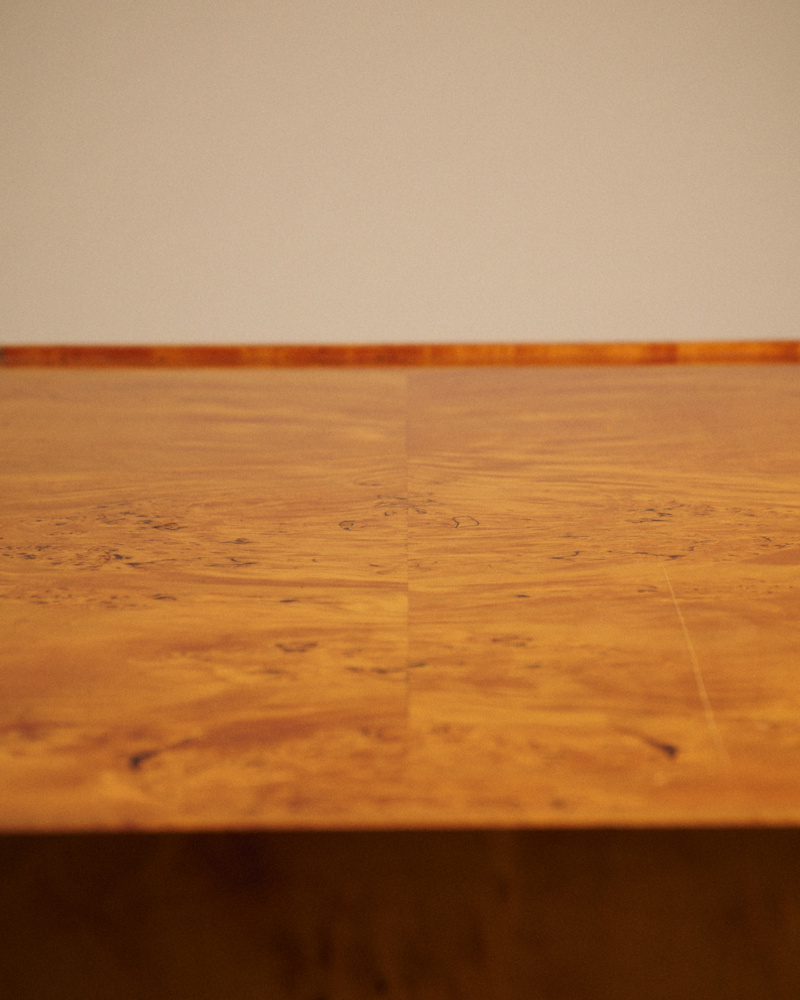 TABLE BASSE VINTAGE LOUPE D'ORME ET LAITON DANS LE GOÛT DE WILLY RIZZO