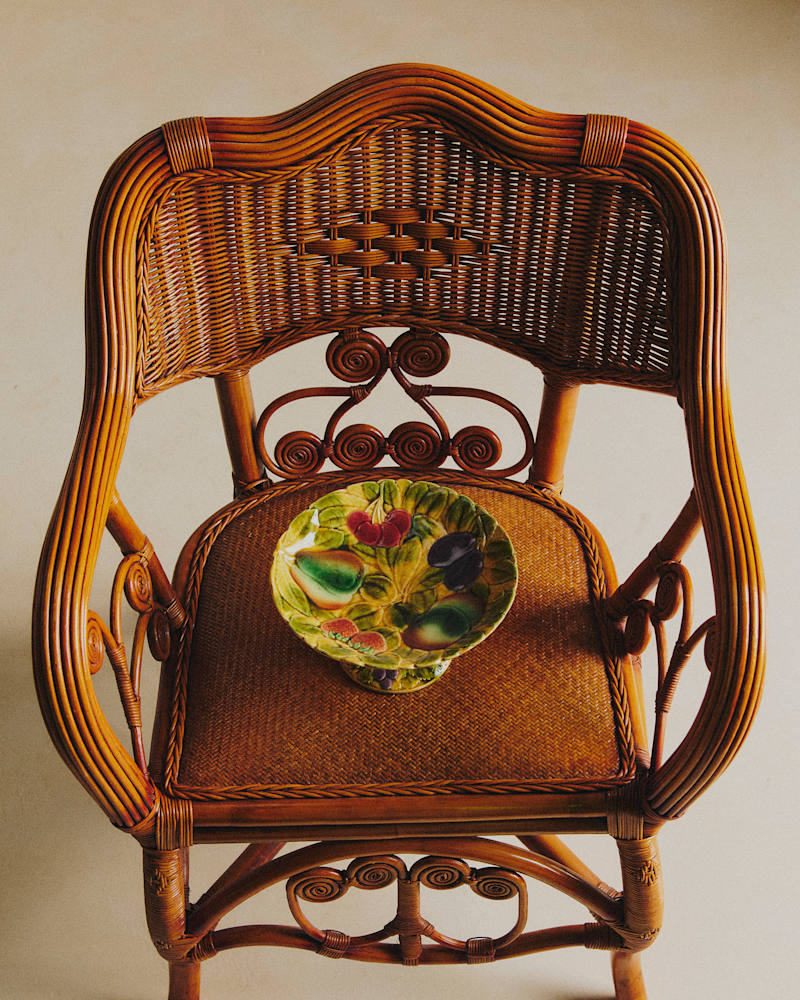 FAUTEUIL VINTAGE EN ROTIN MOTIF PEACOCK