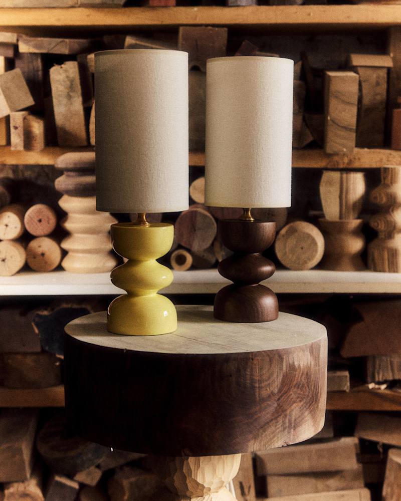 LAMPE ROMIE OBJETTI PETIT MODÈLE - BOIS LAQUÉ JAUNE