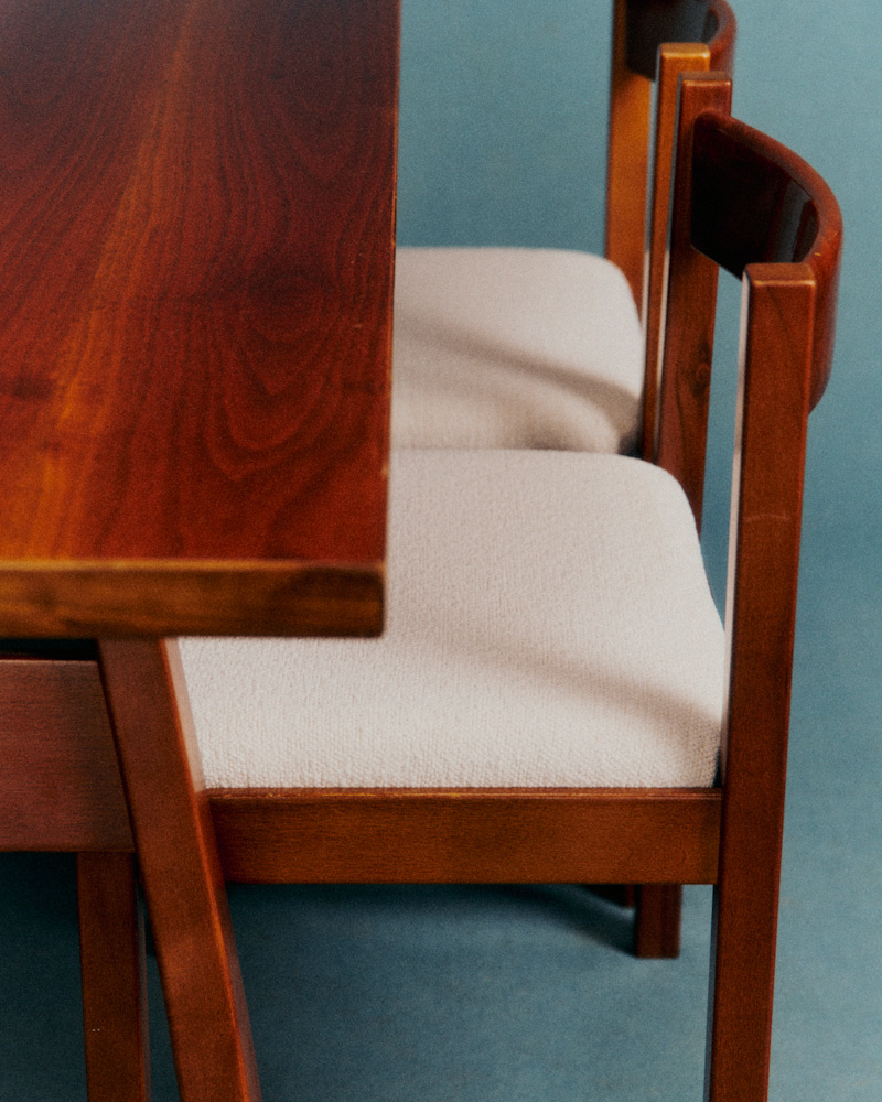 ENSEMBLE TABLE À MANGER ET 4 CHAISES SIGNÉ MICHELUCCI