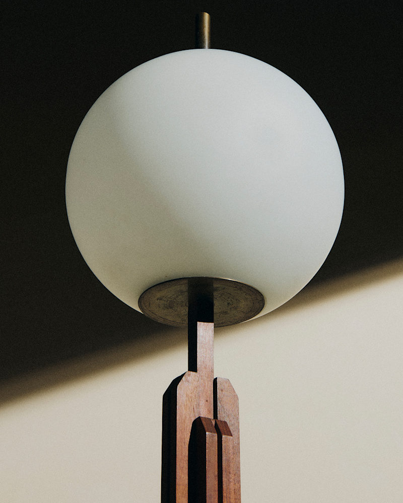 LAMPADAIRE VINTAGE EN BOIS