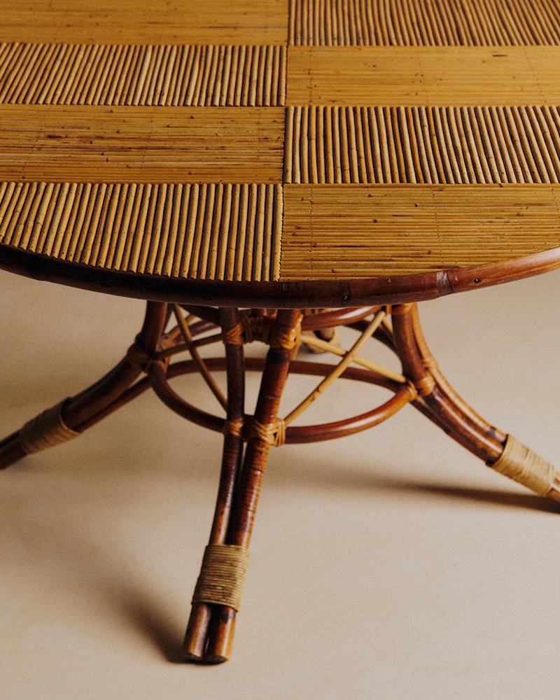 TABLE À MANGER VINTAGE EN BAMBOU ET PLATEAU EN MARQUETERIE