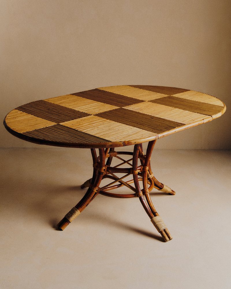 TABLE À MANGER VINTAGE EN BAMBOU ET PLATEAU EN MARQUETERIE