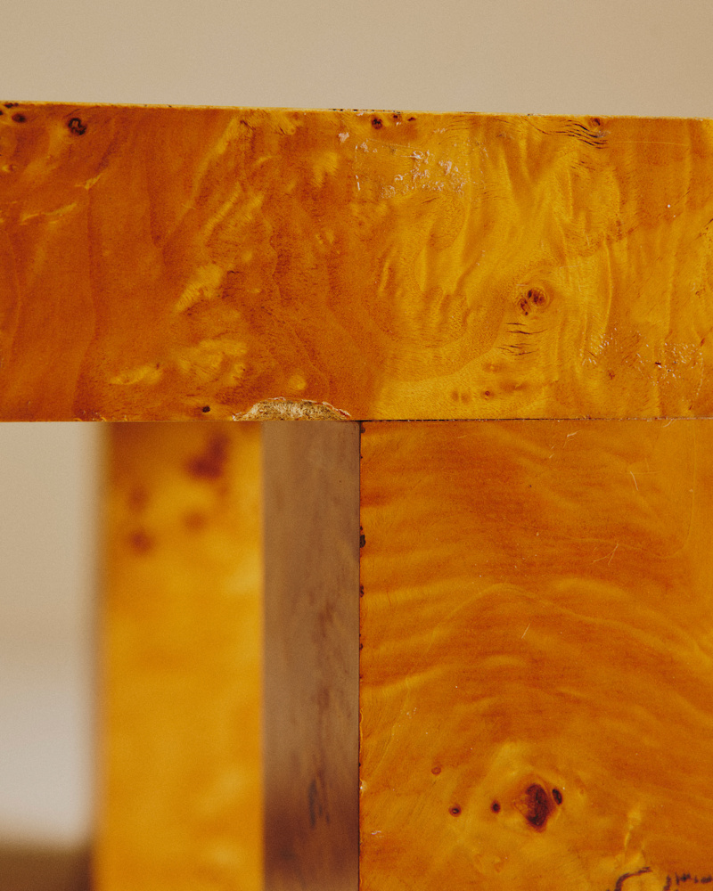 TABLE BASSE EN LOUPE D'ORME