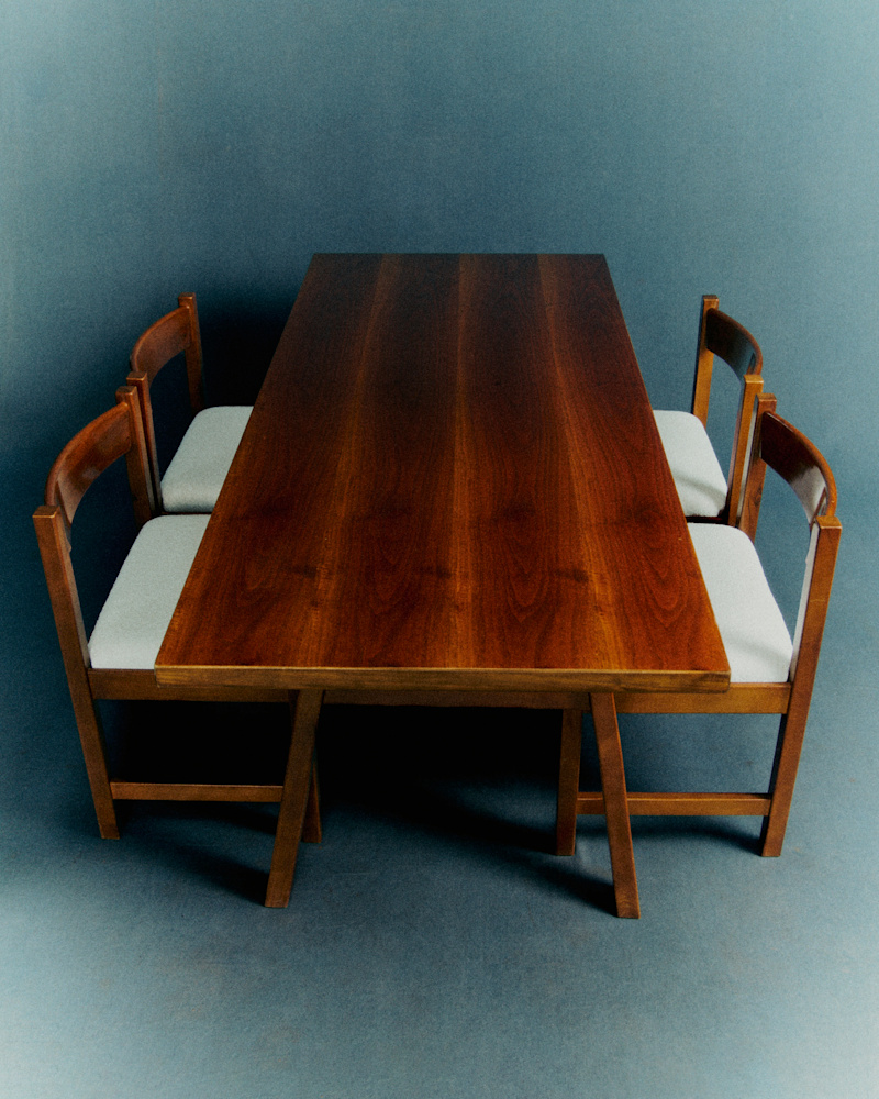 ENSEMBLE TABLE À MANGER ET 4 CHAISES SIGNÉ MICHELUCCI