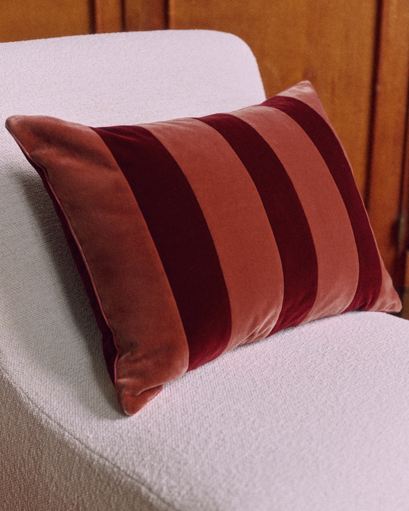 COUSSIN RAYURES VELOURS - GRAND MODÈLE