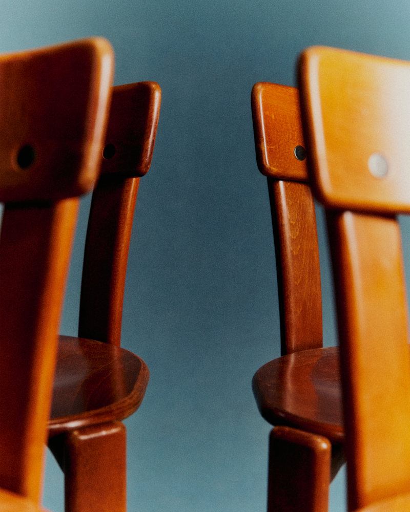 LOT DE 4 CHAISES SCANDINAVE VINTAGE EN BOIS MASSIF