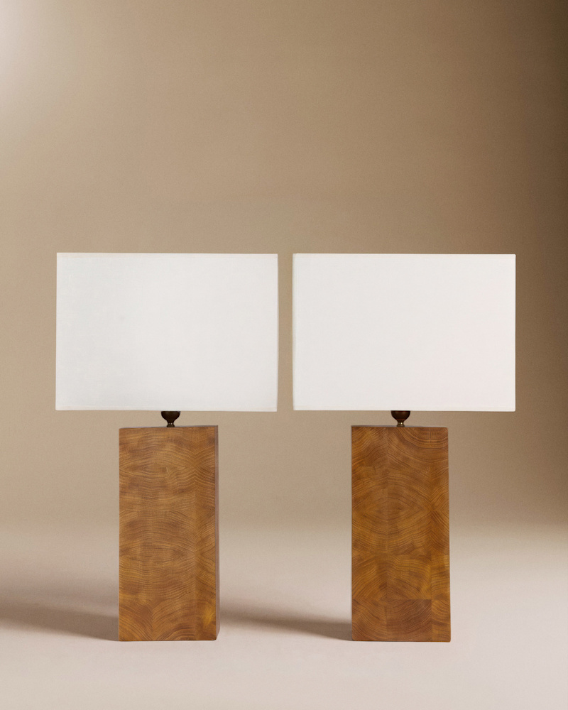 PAIRE DE LAMPES VINTAGE EN MAQUETERIE DE BOIS