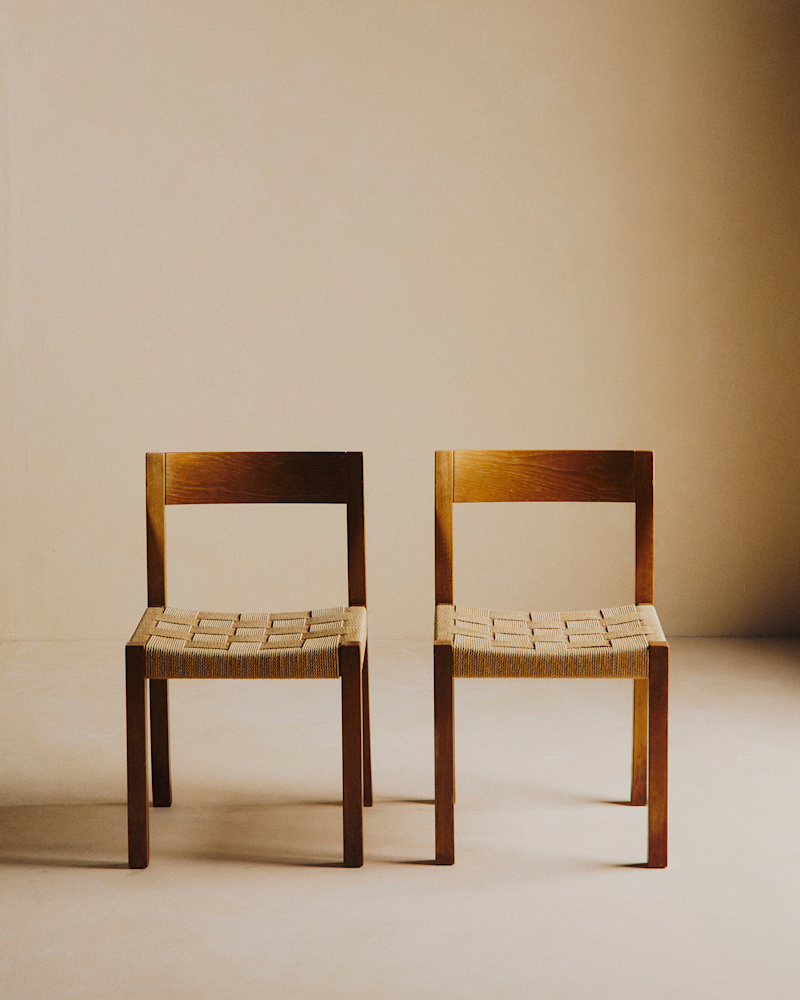 LOT DE 2 CHAISES EN BOIS ET CORDE VINTAGE