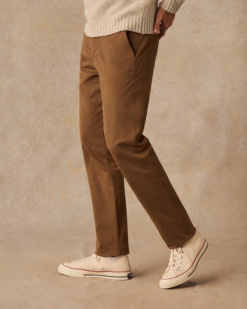 CHINO TOM