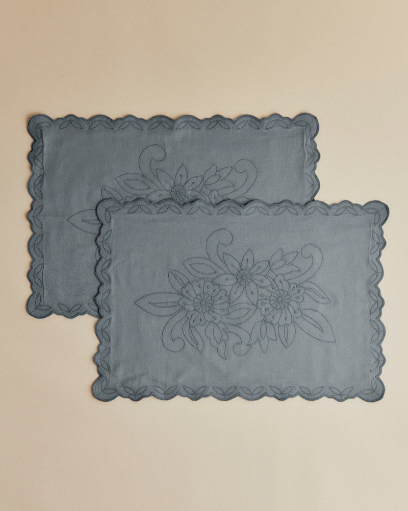 SETS DE TABLE BRODÉS