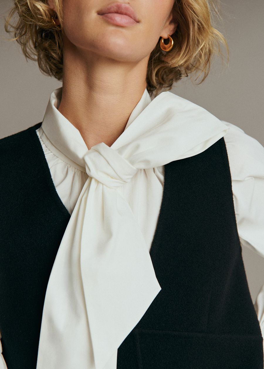 Robe Many