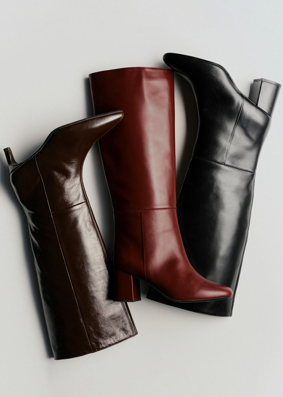 BOTTES LÉANE