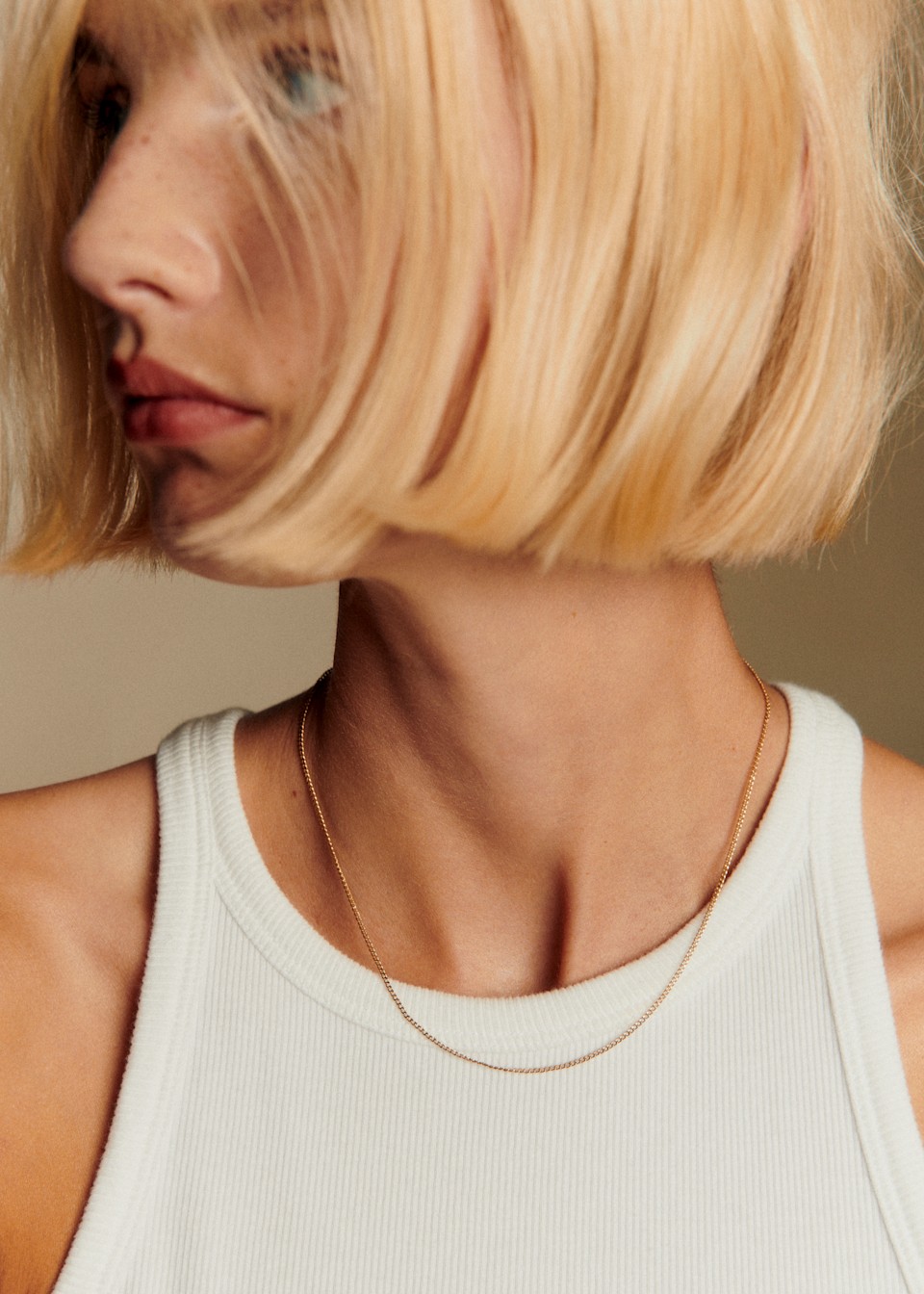 COLLIER LYS